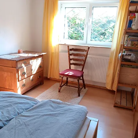Kinderfreundliche Apartamento Alsheim